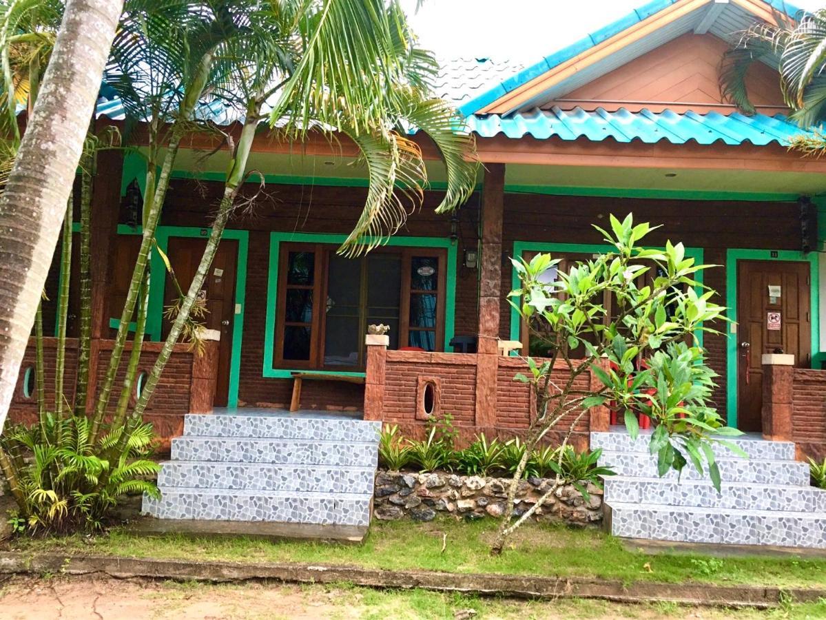 P'Un House Hotel Ko Tao Bagian luar foto