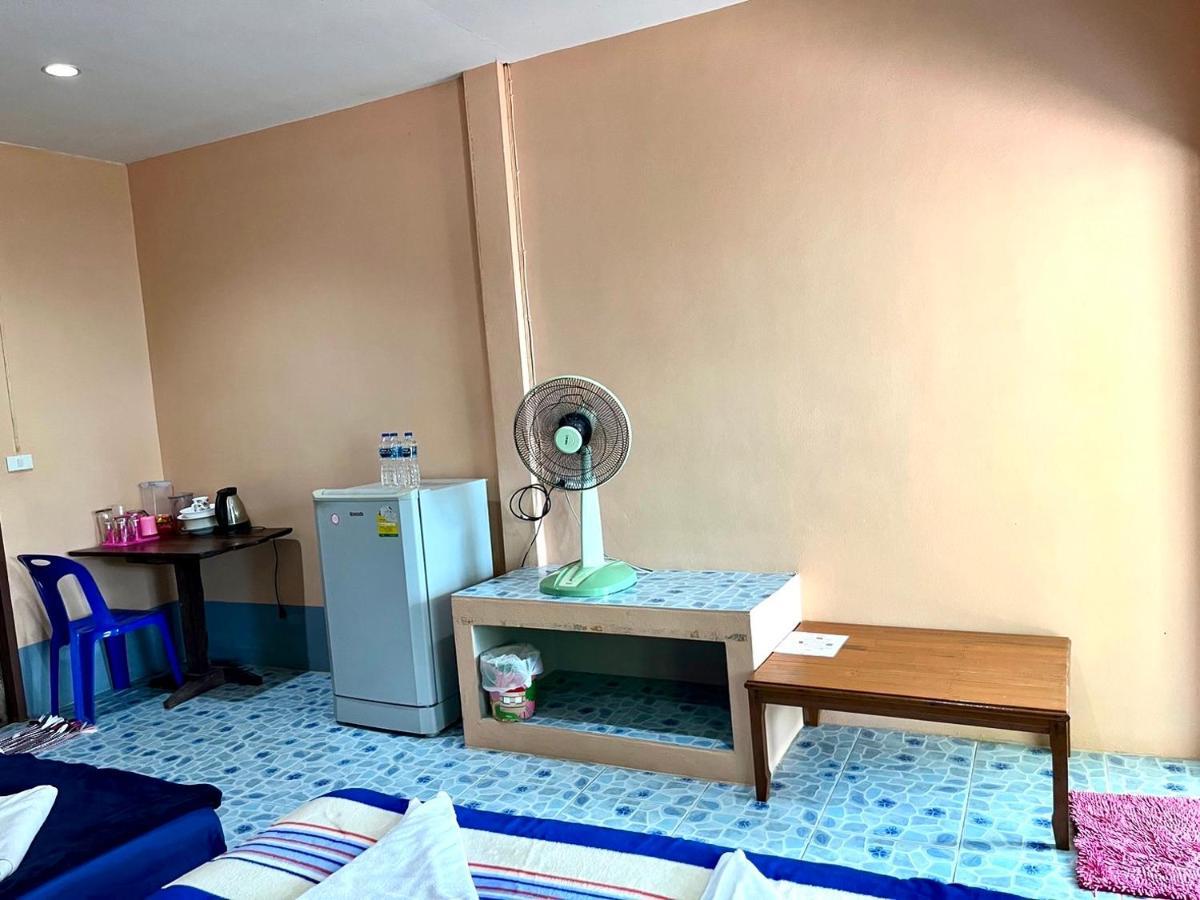 P'Un House Hotel Ko Tao Bagian luar foto