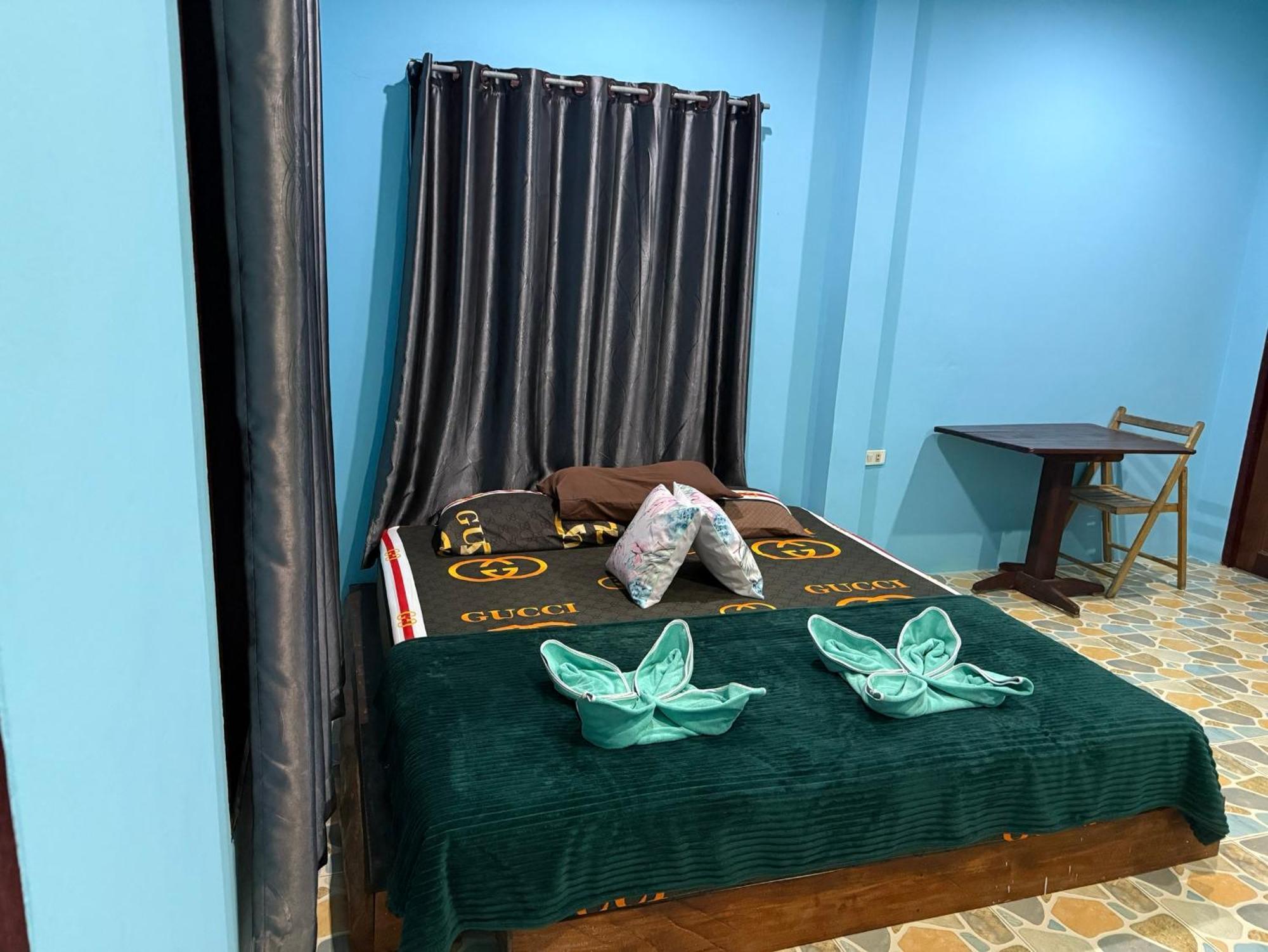 P'Un House Hotel Ko Tao Bagian luar foto