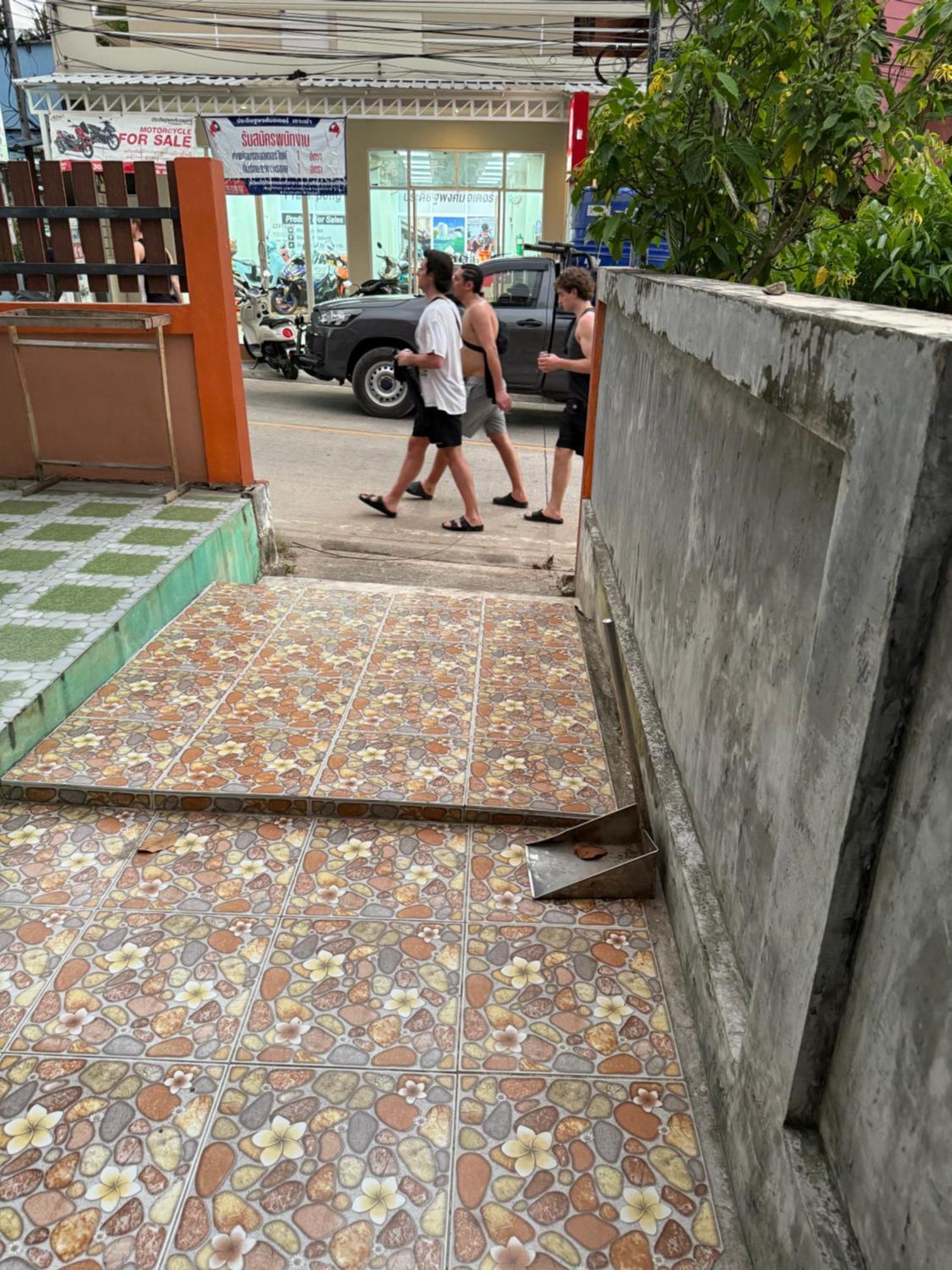 P'Un House Hotel Ko Tao Bagian luar foto