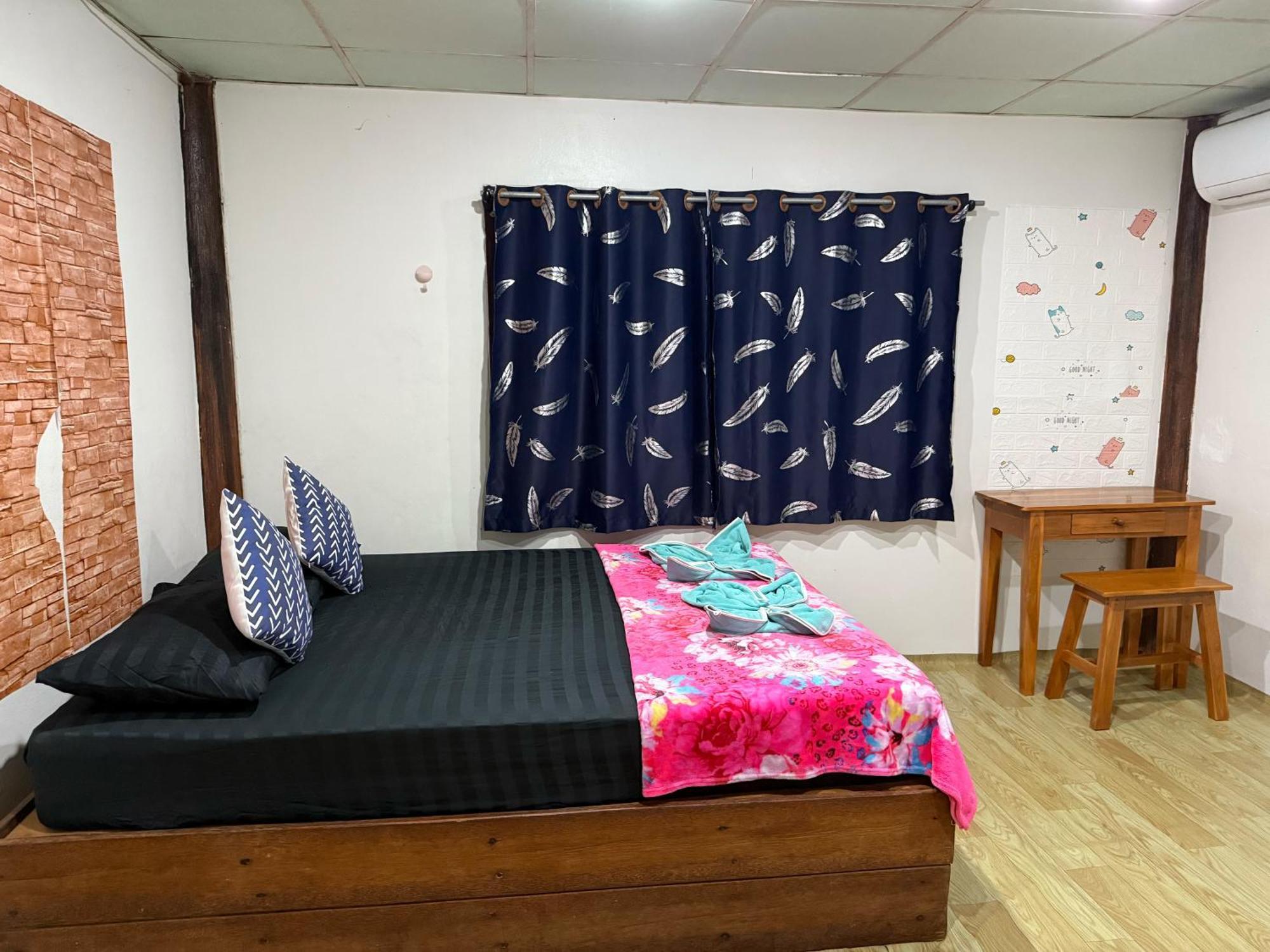 P'Un House Hotel Ko Tao Bagian luar foto
