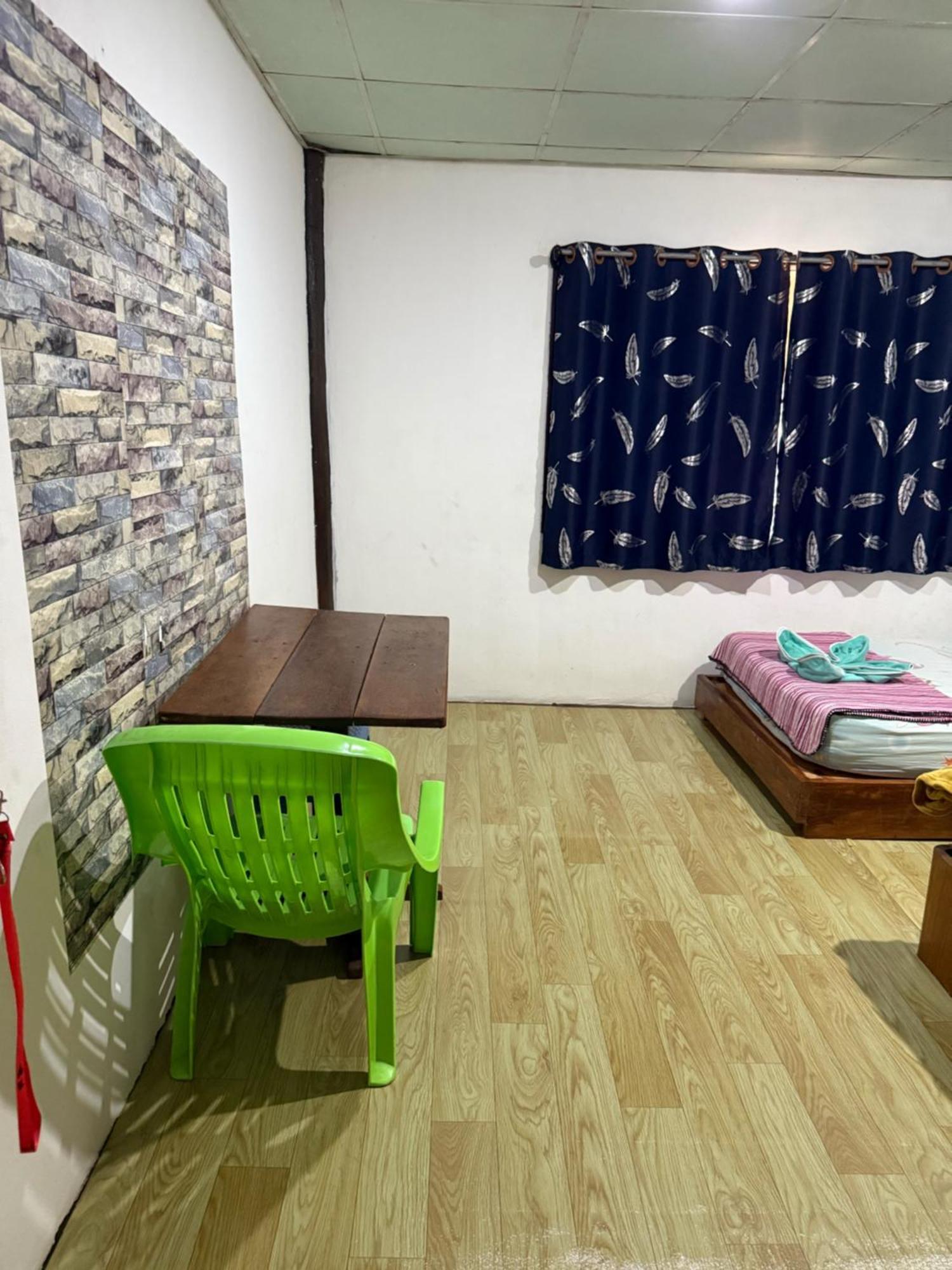 P'Un House Hotel Ko Tao Bagian luar foto