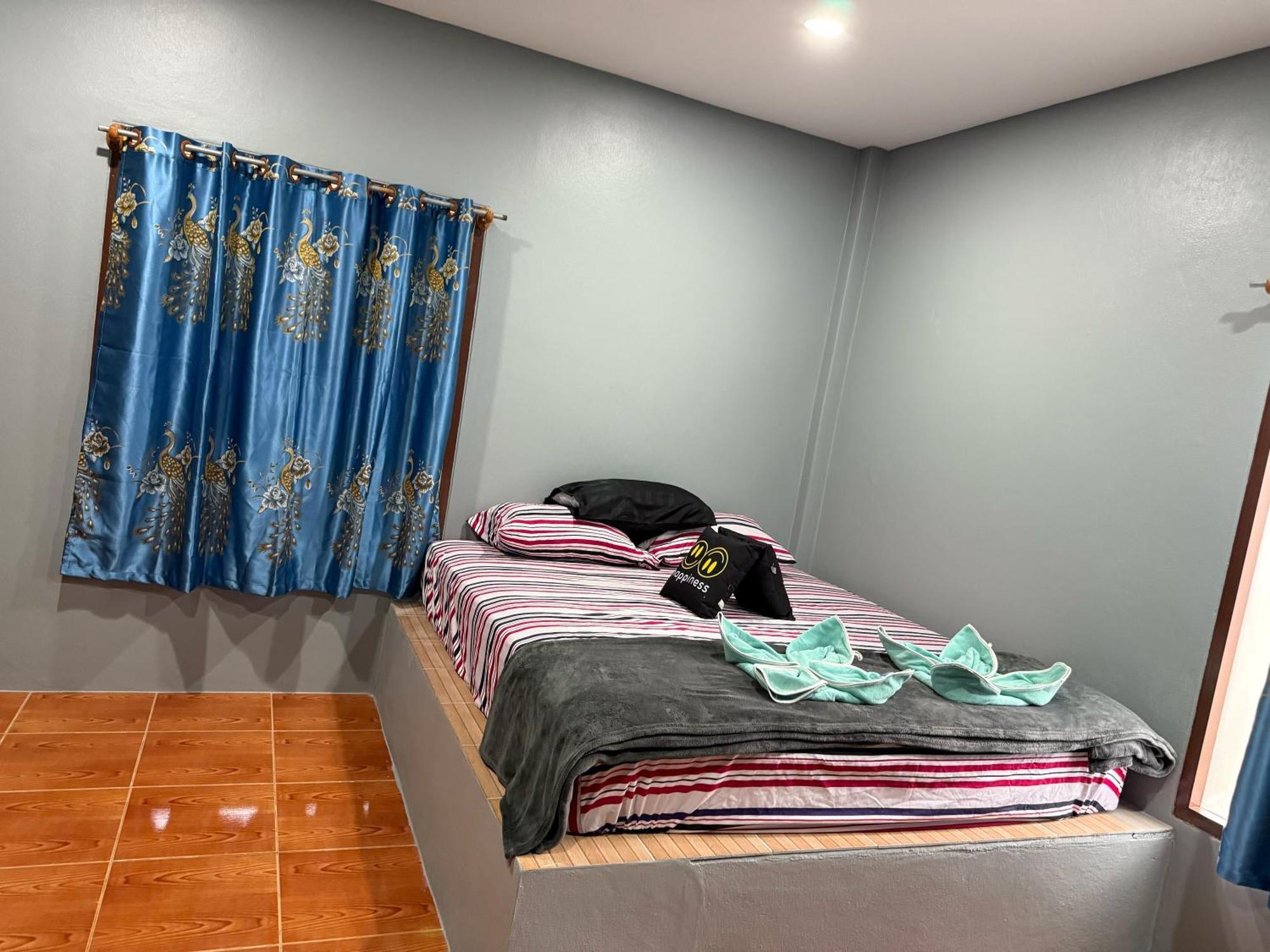 P'Un House Hotel Ko Tao Bagian luar foto