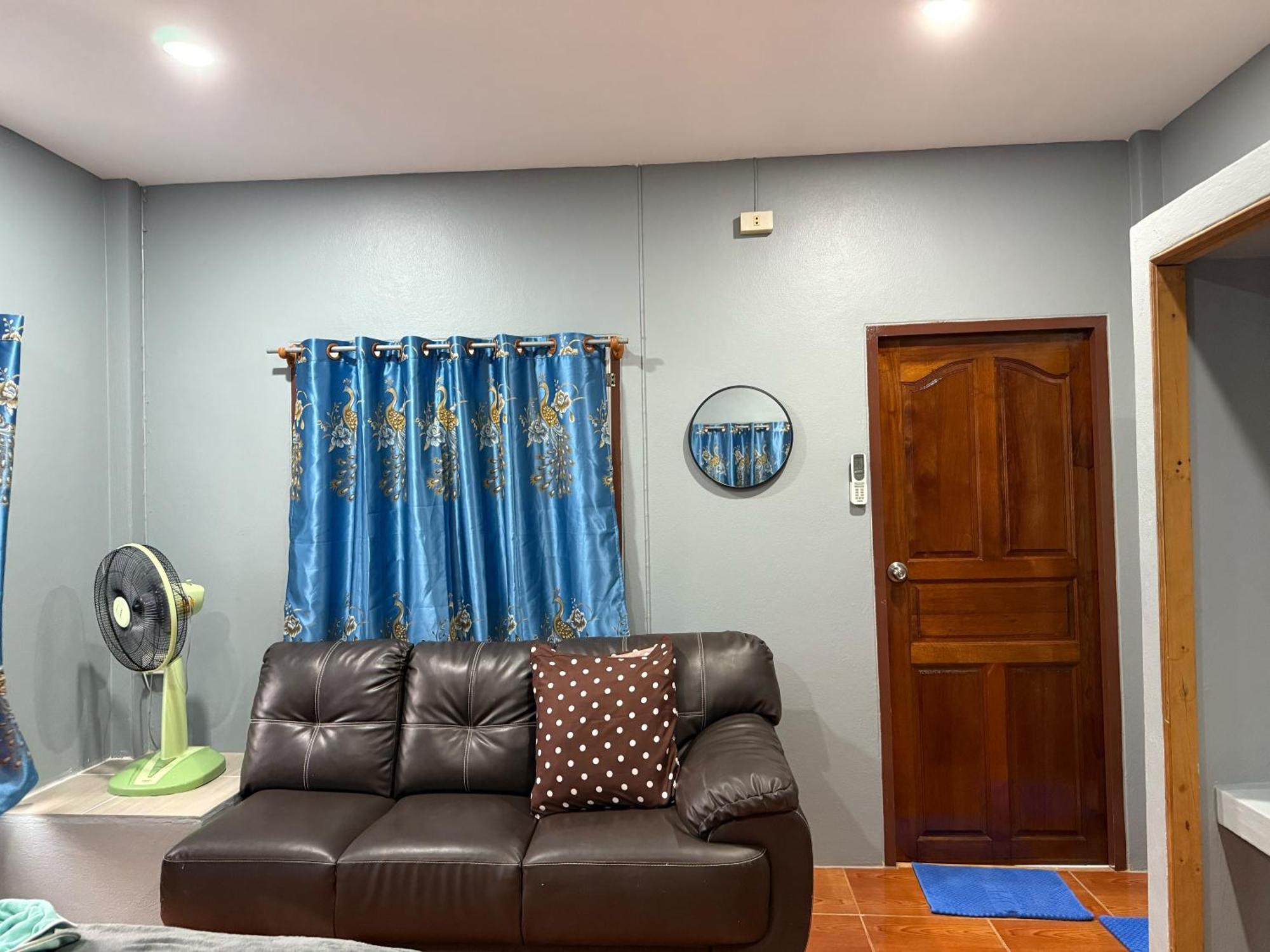 P'Un House Hotel Ko Tao Bagian luar foto