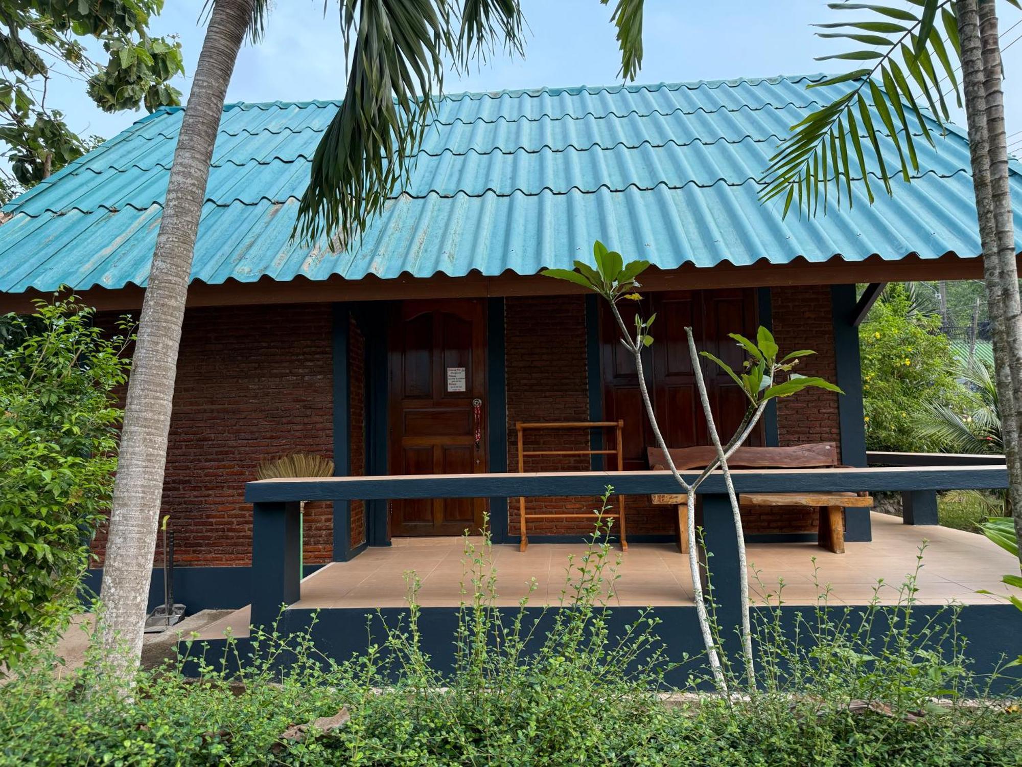 P'Un House Hotel Ko Tao Bagian luar foto
